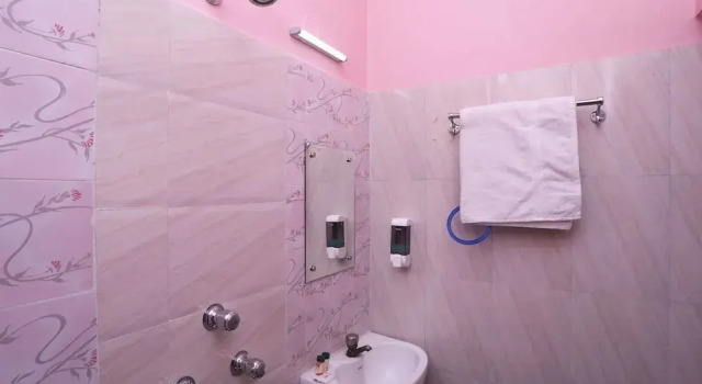 Silver Leaf By OYO Rooms, Prenota Hotel Hotel a West Bengal con parcheggio, Parcheggio