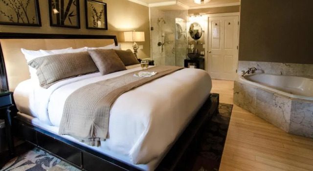 Номер Standard с балконом Inn at Parkside