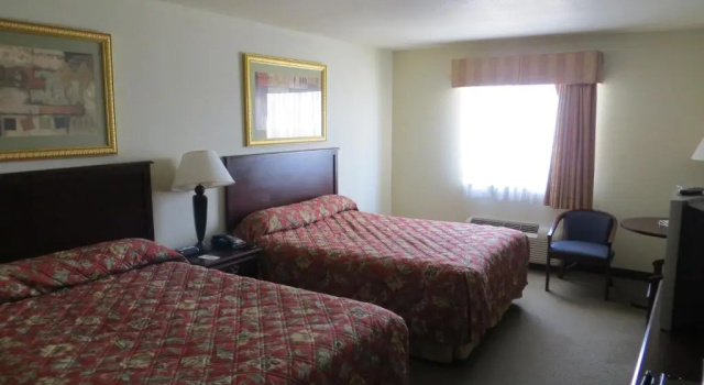 Четырёхместный номер Standard HomeTown Hotel Bryant