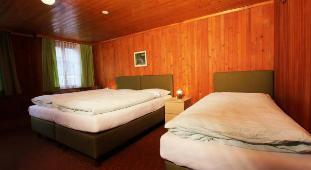 Hotel-Restaurant Alpina, Reserva ahora Hotel Hoteles en Sustenpass con aparcamiento, Aparcamiento