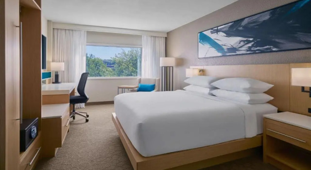 Номер Standard Delta Hotels by Marriott Little Rock West