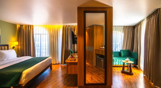 Люкс Clarks Inn Express Rishikesh