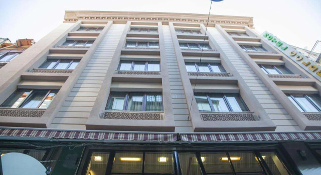 Golden Pen Hotel