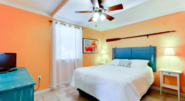 Cabin 1 Spinnakers Cottages - 204 - 56th 1, Забронировать Отель Холмс-Бич Sarasota Area