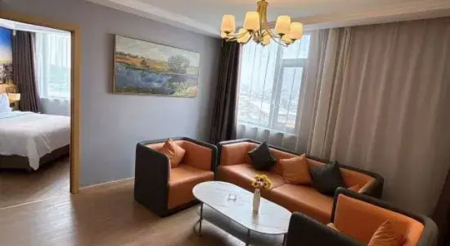 Standard Suite Vienna Hotel (Wangjiang Leiyang Road Branch)