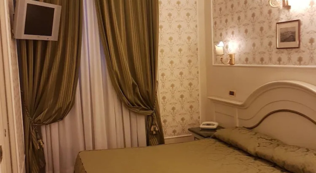 Двухместный номер Hotel Dina