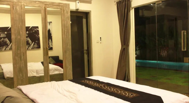 Номер Deluxe Taman Agung Hotel