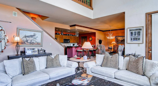 Highlands Slopeside by East West Hospitality