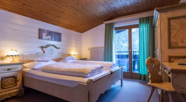 Двухместный номер Standard Hotel MIOL