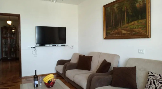 On Khimshiashvili Apartment, Book Apartment Batumi 