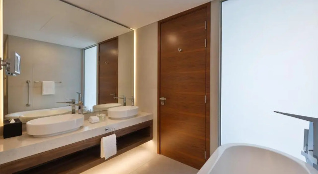 Люкс Courtyard by Marriott Culture Village, Dubai