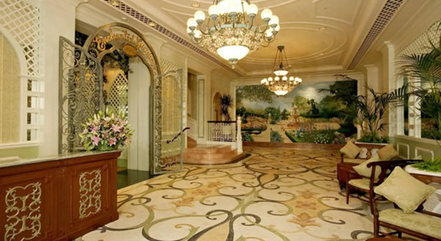 Hong Kong Disneyland Hotel
