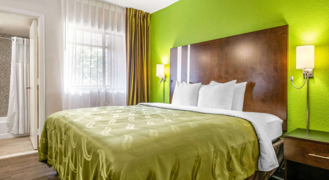 Двухместный люкс Quality Inn & Suites Jacksonville-Baymeadows