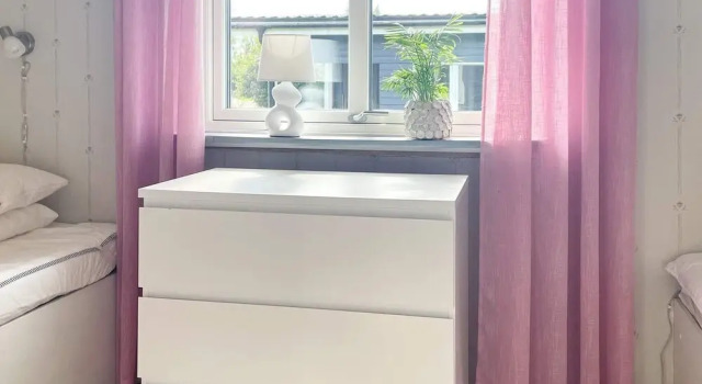 6 Person Holiday Home in Granna, Book Feriehus Sommerhuse i Småland, Hytte