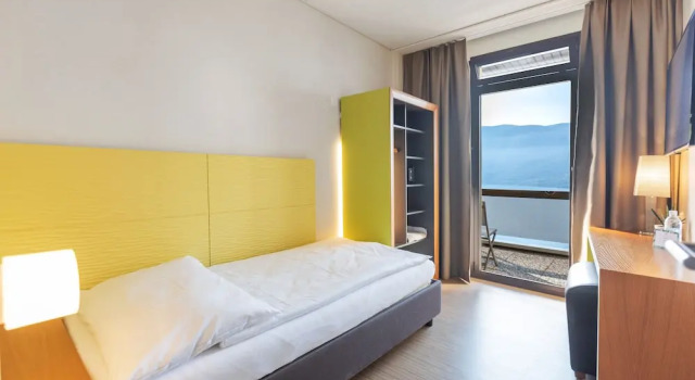 Одноместный номер Comfort с балконом и с видом на озеро Parkhotel Brenscino Brissago