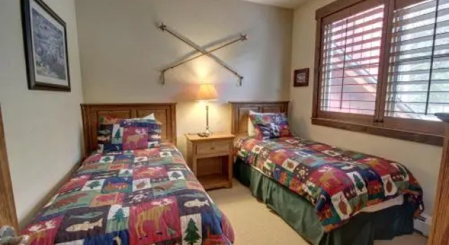 1856b The Seasons - 1 Br Hotel Room