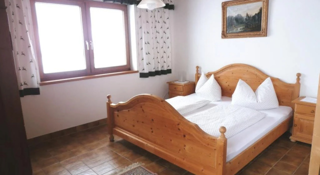 Ferienwohnungen Hinterholzer, Prenota Hotel Hotel a Tirolo con parcheggio, Parcheggio