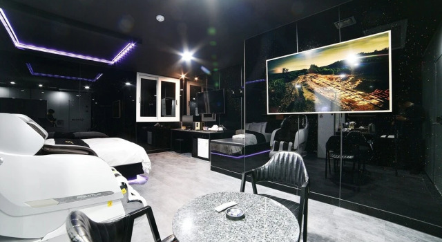 Yeosu San Self Check-in Hotel, Забронировать Отель Йосу Чолла-Намдо, рядом с Западный рынок Ёсу