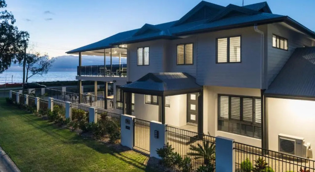 Beachside Bliss in Clifton Beach, Book Hotel Clifton Beach Cairns Beaches