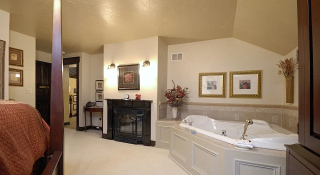 Premium Suite The Roost Bed and Breakfast