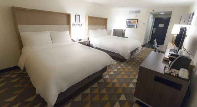 Четырёхместный номер Standard Holiday Inn Morgantown - Reading Area by IHG