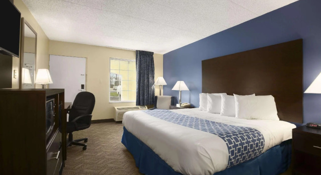 Двухместный номер Standard Days Inn & Suites by Wyndham Cherry Hill - Philadelphia