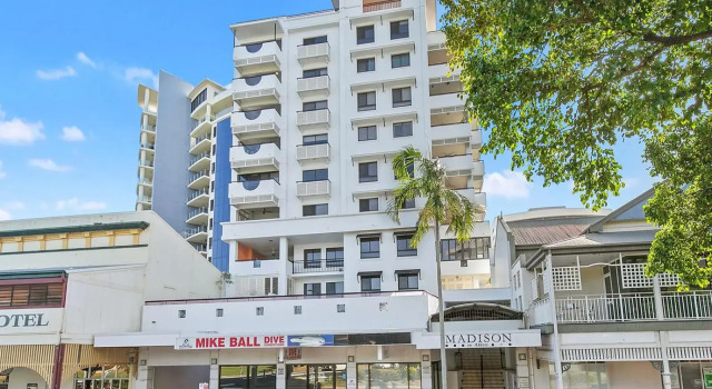 Stunning Costal 3 Bedroom Apartment In Cairns Cbd