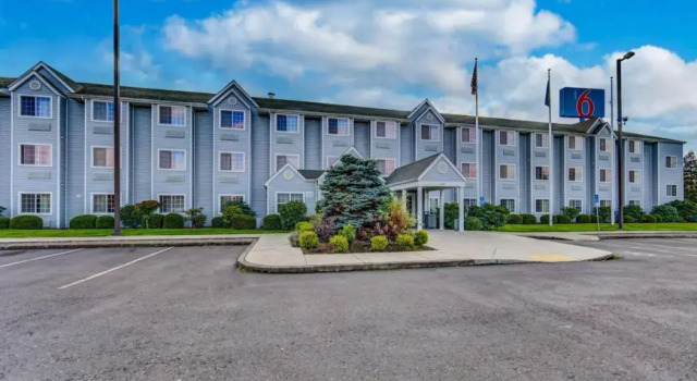 Microtel Inn & Suites, 预订 酒店 Sutherlin Umpqua Valley