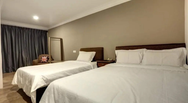 Трёхместный номер Standard Hotel Kristal