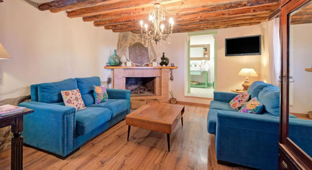 Vibrant Holiday Home in Fraga With Private Pool, Book Hotel Hoteller i Huesca med pool, Swimmingpool