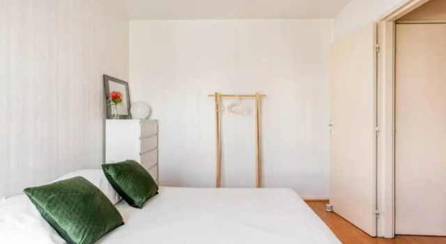 Апартаменты Appartement à 10 minutes du centre de Paris avec le RER B