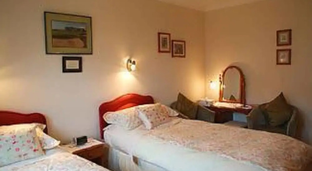 Ashcroft Farmhouse, Buchen Sie Hotel Livingston West Lothian