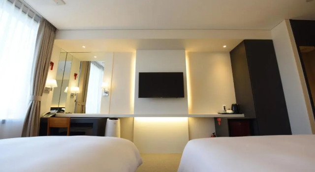 Трёхместный номер Deluxe Geoje Artnouveau Suite Hotel