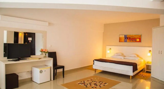 Полулюкс Hotel Ambasador Mamaia