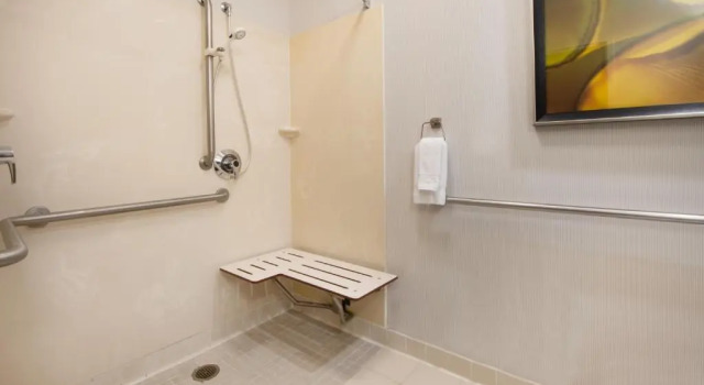 Номер Standard Courtyard by Marriott Oakland Airport