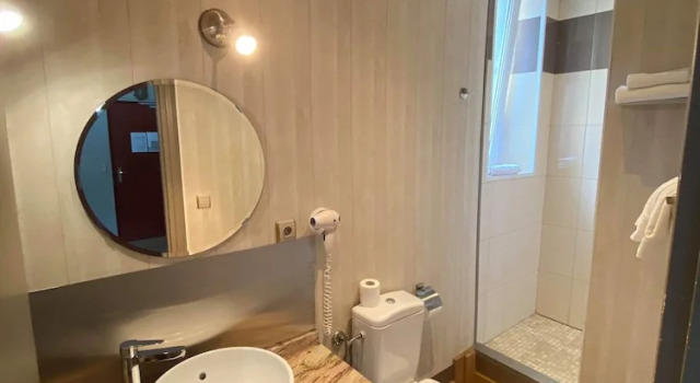 Семейный номер Standard с балконом Hotel Beau Rivage