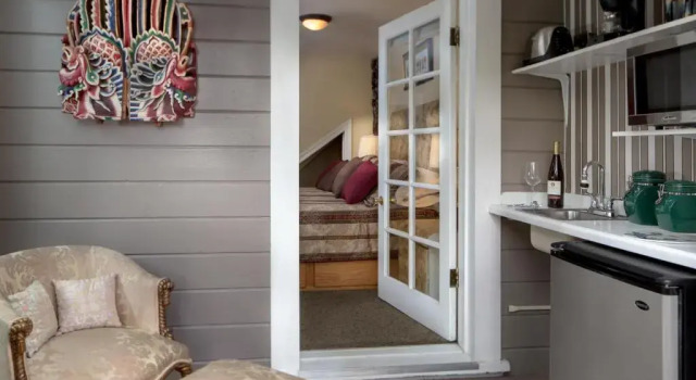 Полулюкс Noe's Nest Bed and Breakfast