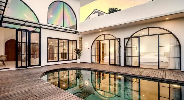Casa Copper by Alfred in Bali - Tropical Luxury 3BR Pool Villa in the Heart Canggu, Rezerwuj Willa Domki letniskowe w Bali, Domek
