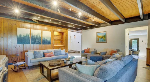 Lake Views & Game Room! Lake Arrowhead 3-king Gem, Забронировать Дом для отпуска Виллы Лейк-Эрроухэд, Вилла