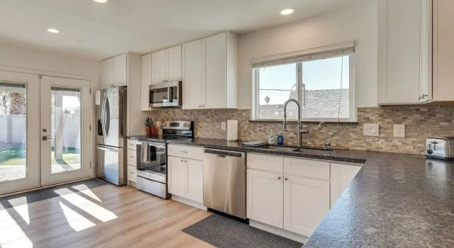 Коттедж Private Pool & Patio: Modern Lake Havasu Home!