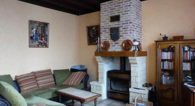 Gîte Saint-Germain-des-Fossés, 5 pièces, 8 personnes - FR-1-489-248, Prenota Hotel Hotel a Alvernia con parcheggio, Parcheggio