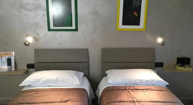 Standard- dobbelt værelse med altan Rainbow Sweet Rooms