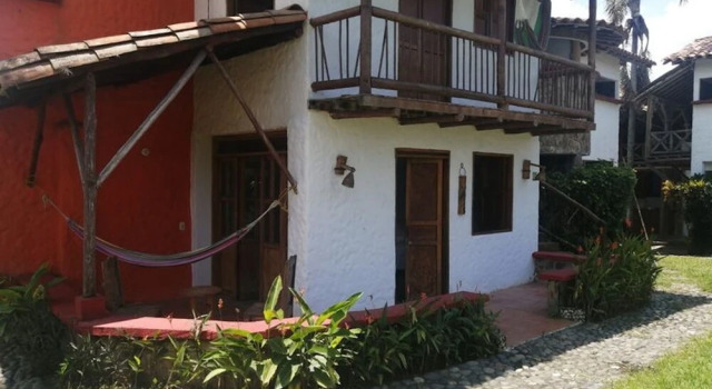 Excellent Duplex Cabin For 5 People In Front Of Panaca, Rezervovat Hotel Hotely v Santander s parkováním, Parkování