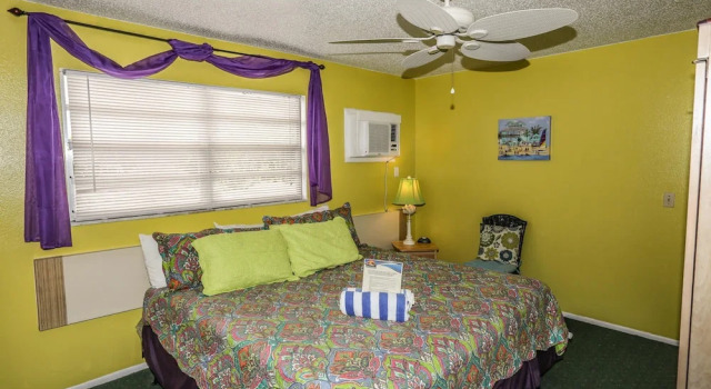 5583 Estero Villa 1 Deep Sea Dive, Забронировать Вилла Отели Fort Myers Area с бассейном, Бассейн