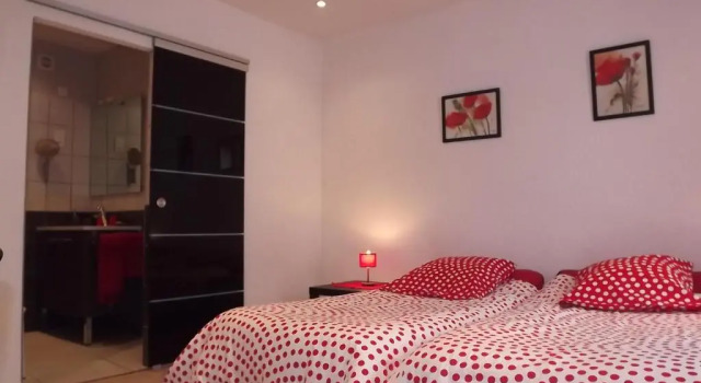 Chambres dhôtes- Le Pré aux Ânes, Reserva ahora Hotel Albon Drôme