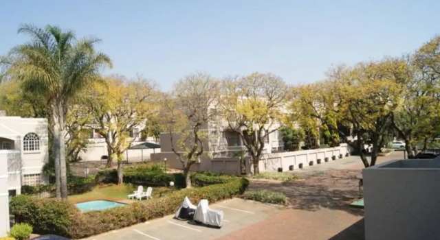 Waldorf II 3 Bedroom Apartment, Boek Appartement Sandton 
