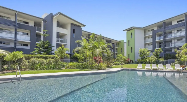 Saltwater on the Peninsula, Prenota Hotel Kawana Waters 