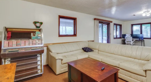 Dock & Prime Location: Lakefront Osage Beach Home