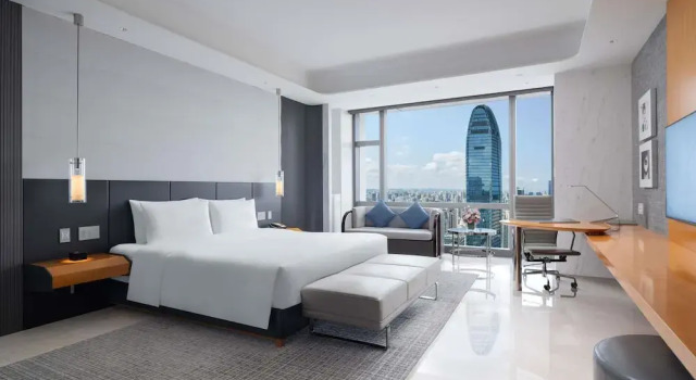 Двухместный клубный номер Luxury с видом на залив Sofitel Haikou