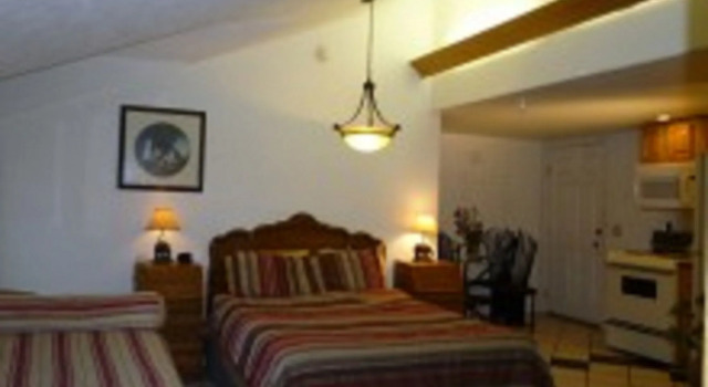 7 Gables Inn & Suites, Rezerwuj Bed and Breakfast Hotele w Alaska z parkingiem, Parking